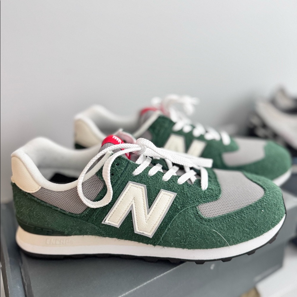 New Balance 574 night watch green perfect condition wore once